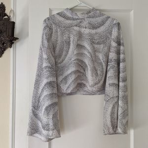 The fifth label bell sleeve top with stipple dots